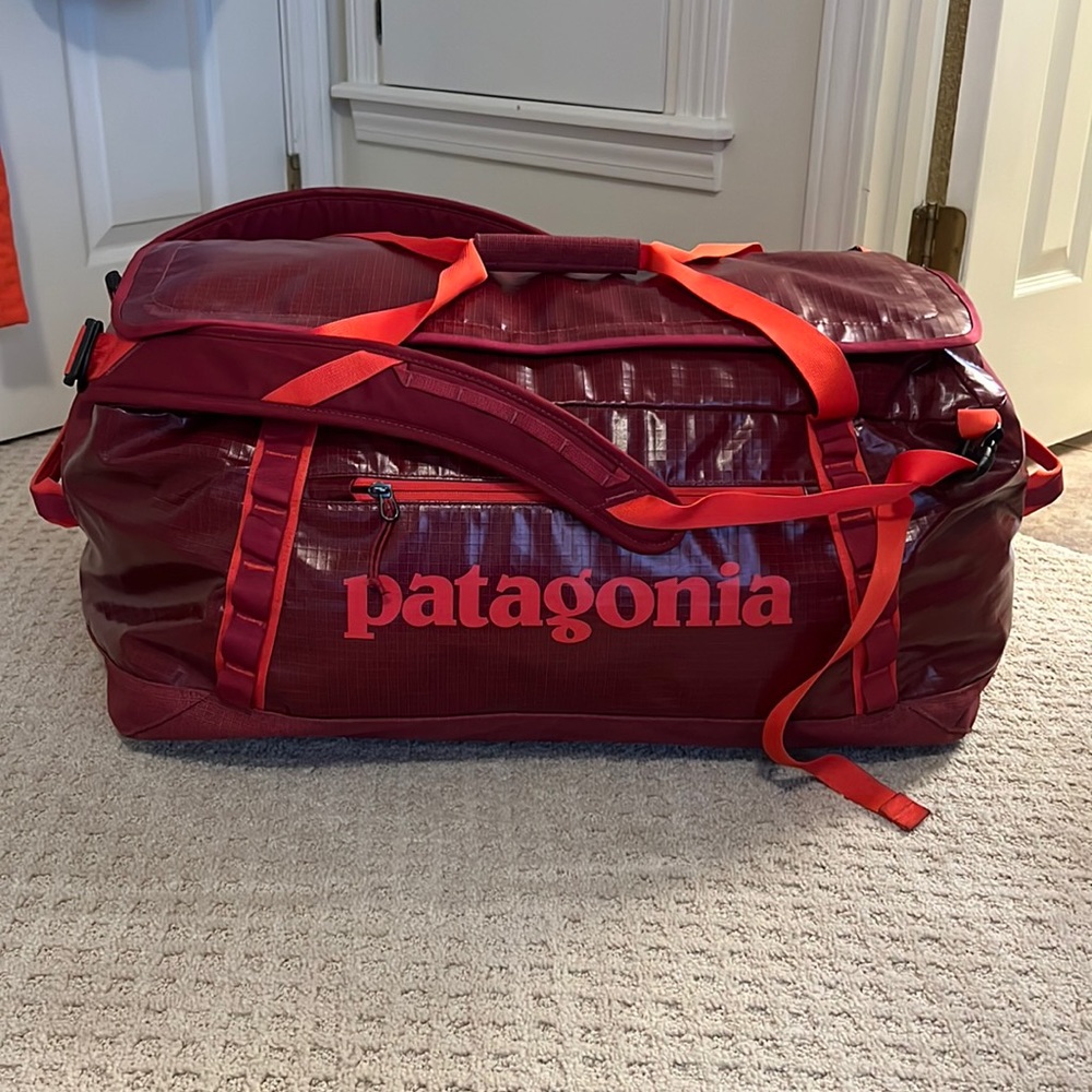 Patagonia 70L Black Hole Duffel in Roamer Red
